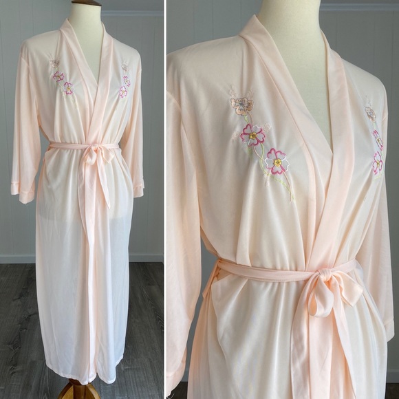 Vintage Other - Vintage SINDRELLA Peach Robe Bridal Boudoir